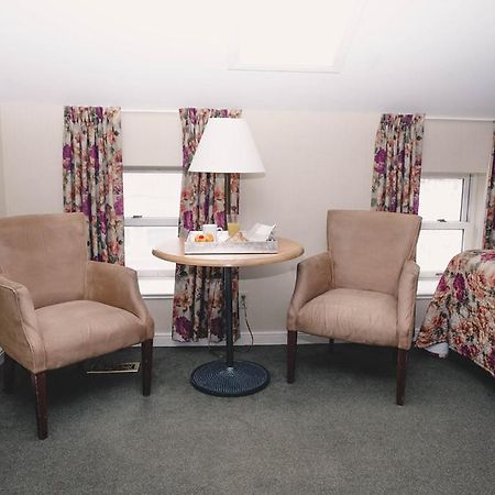 The Queen'S Inn Kingston Luaran gambar